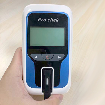 Intelligenter tragbarer 116-g-Trockenbiochemie-Analysator für chronische Krankheiten